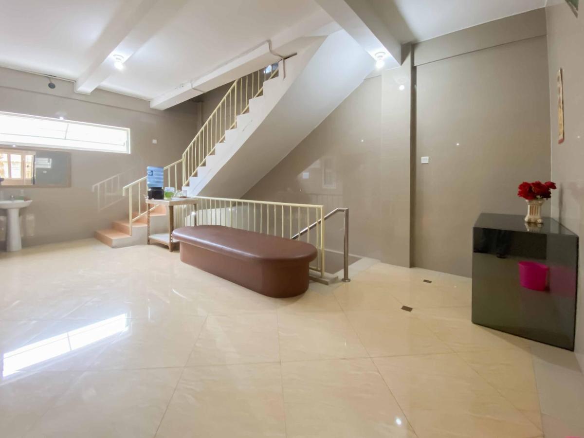 Hotel Koolkost Syariah Near Stasiun Pasar Turi Surabaya Exterior foto